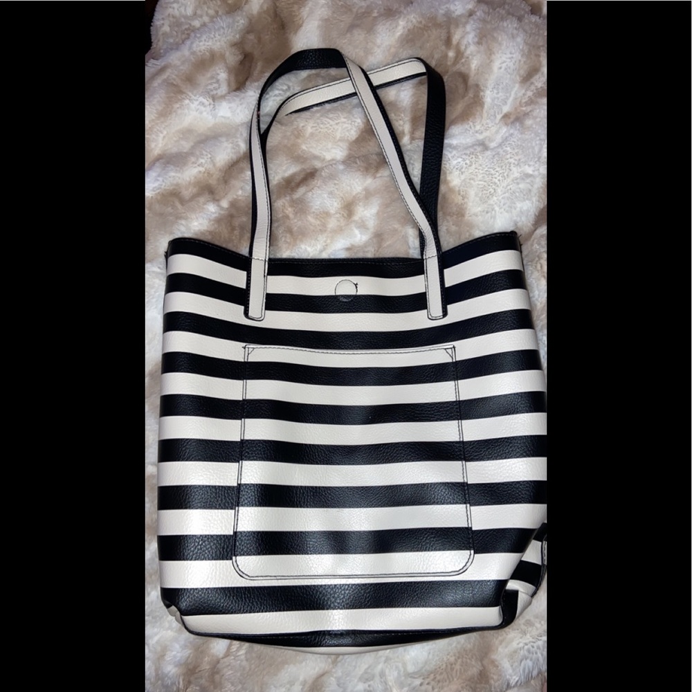 Black & white reversible purse